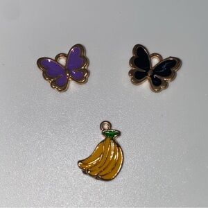 3x Butterflies & Banana Pendant plated gold 2.1 grams 1cm brand new silver